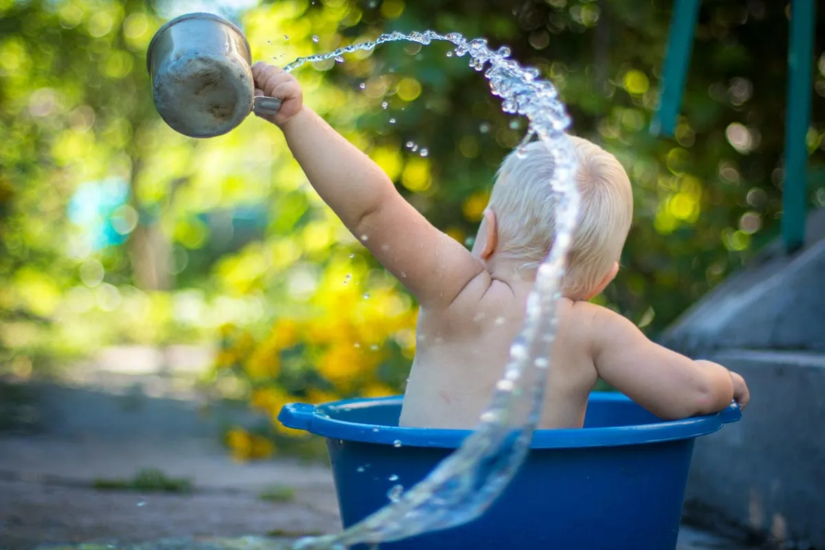 baby take bath